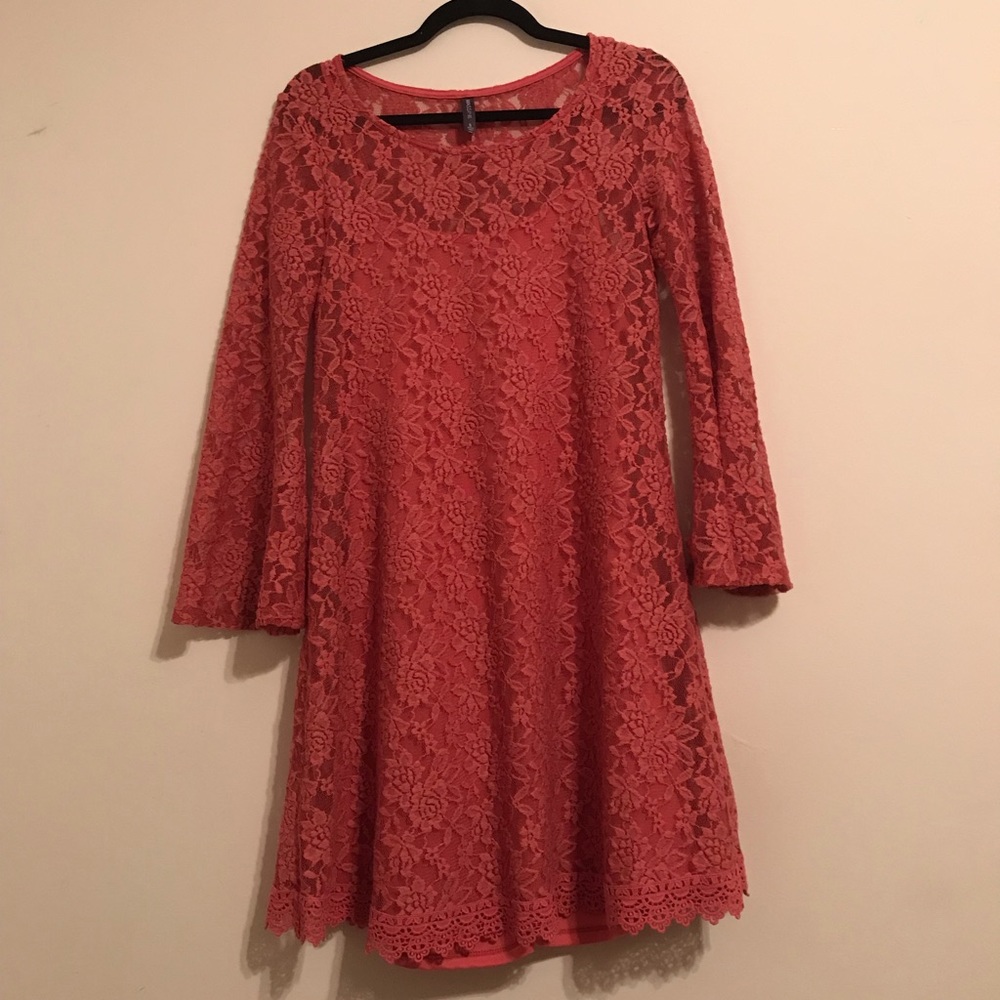 🏔Massini lace dress, size small